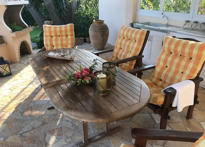 Messinia فيلة Vounária