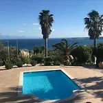 וילה Messinia