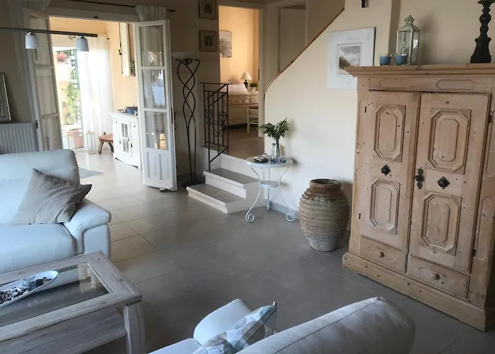 Вилла Messinia *